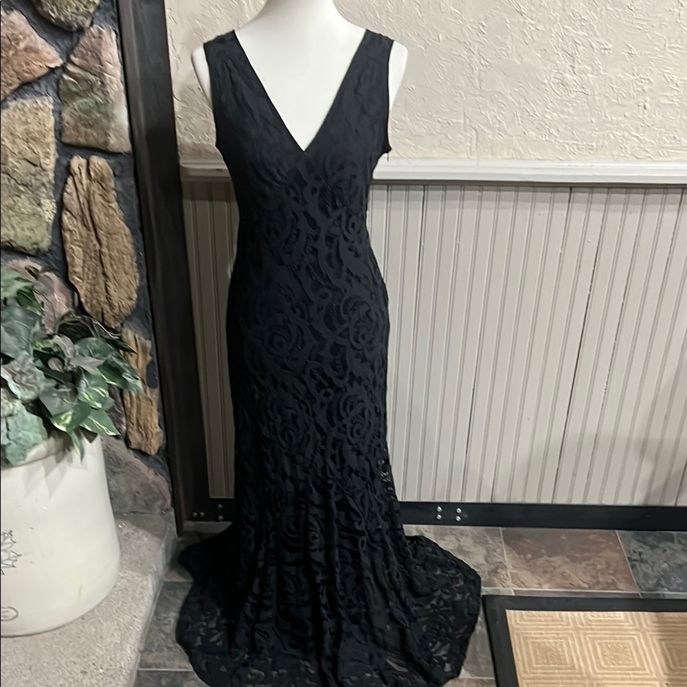 Pulse Black Sleeveless V-Neck Maxi Gown